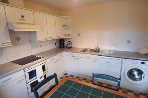Kitchen (2)