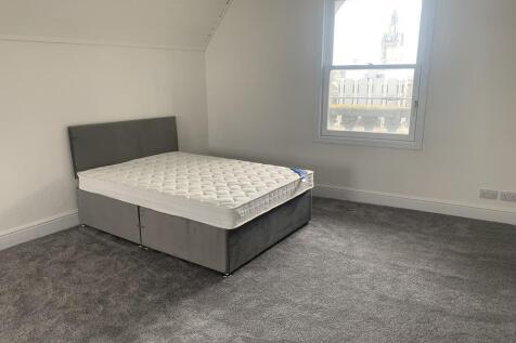 Master room photo 2