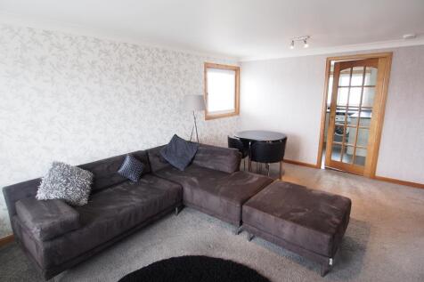 Lounge/Dining Area - Alternative