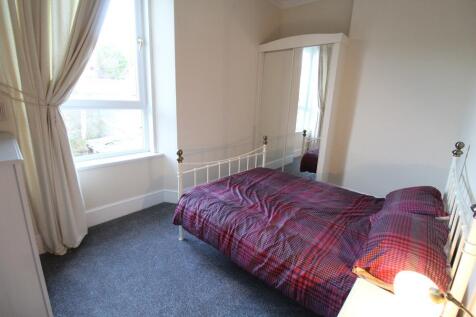 Bedroom 2 (2)