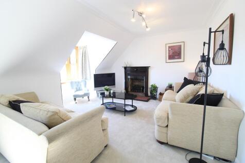 Lounge 3