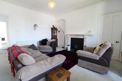 Lounge 1