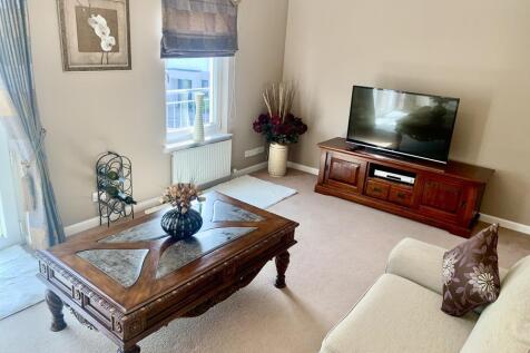 Lounge 2
