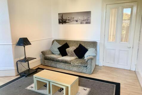 Lounge 2