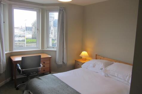 Bedroom 1 - pic 2