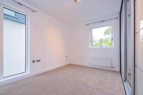 Jura House, Oakhill Grange Flat 73- (21) - 0517