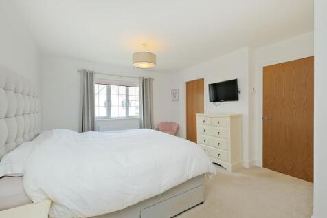 Master bedroom 2