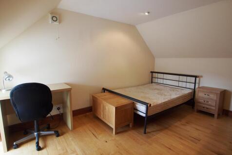 Bedroom 2 (2)