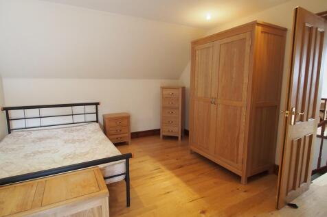 Bedroom 2 (1)