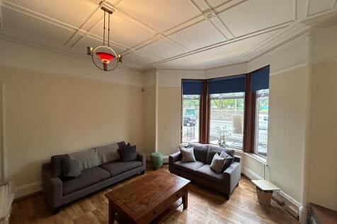 Lounge 4