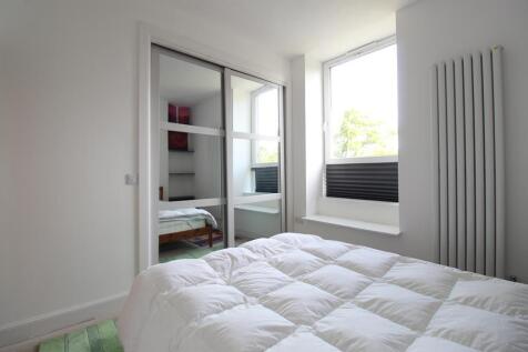 Bedroom alt