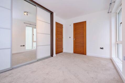 Jura House, Oakhill Grange Flat 73- (21) - 0522