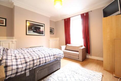 Bed/Lounge