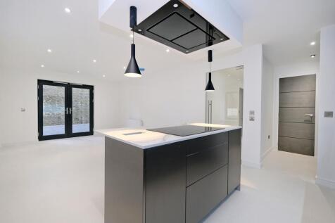 Kitchen  Lounge