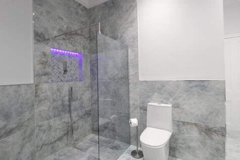 Bathroom alt