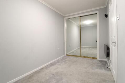 Bedroom alt