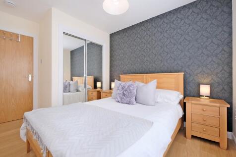 BEDROOM 2B
