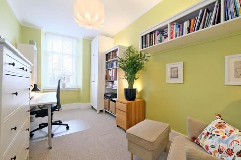 Bedroom 3/study