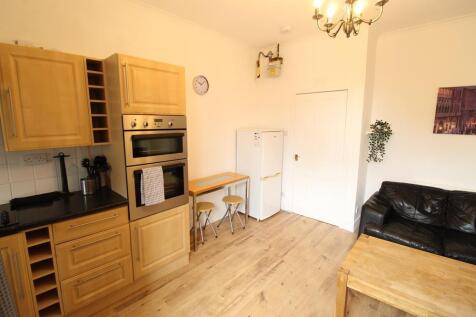 kitchen/living room