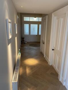 Hallway_r