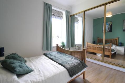 Bedroom alt