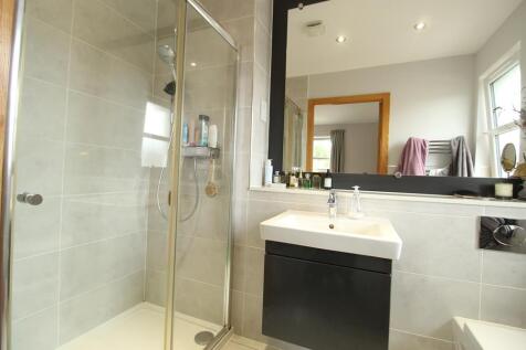 Edit_En Suite 2