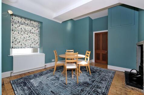 Dining Room photograph 2