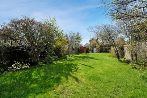 Rear garden photograph 2
