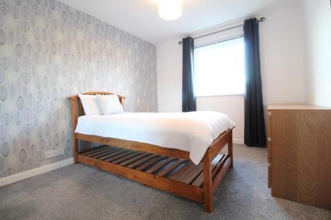 2nd Bedroom