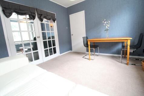 Dining room alt