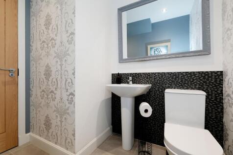 Cloakroom WC