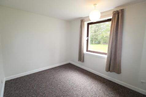 Bedroom 1 (2)