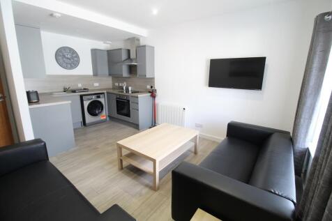 Lounge - Kitchen  - Flat G