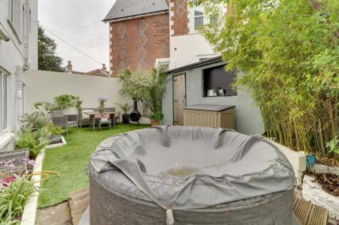 Property Image 9