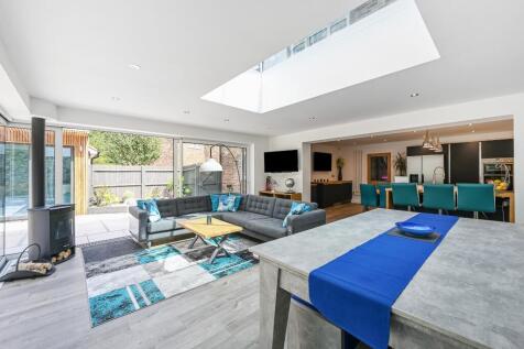 Family / garden room