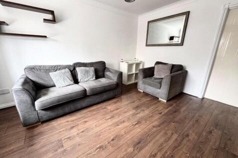 living room 1.jpg