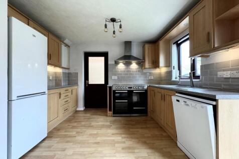 kitchen 2.jpg