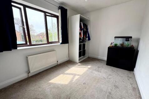 bedroom 3.jpg