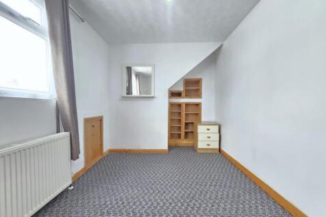 Bedroom two.jpg