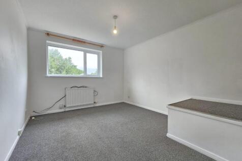 Bedroom one 1.jpg