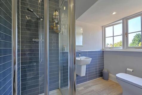 Shower room.jpg