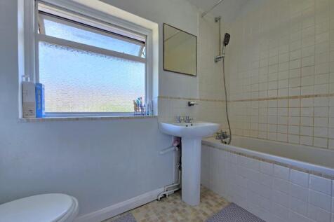 Bathroom.jpg