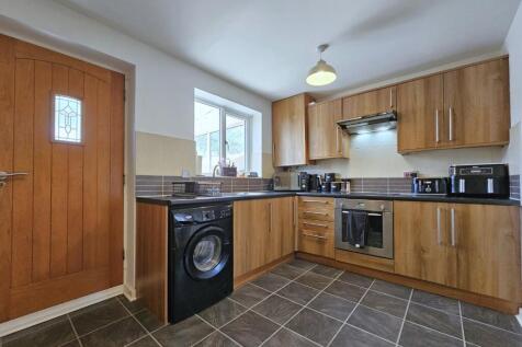 Kitchen 1.jpg