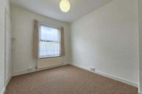 Bedroom two.jpg