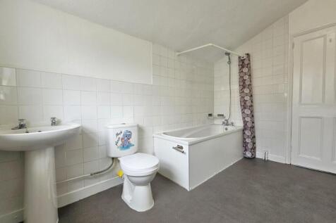 Bathroom.jpg