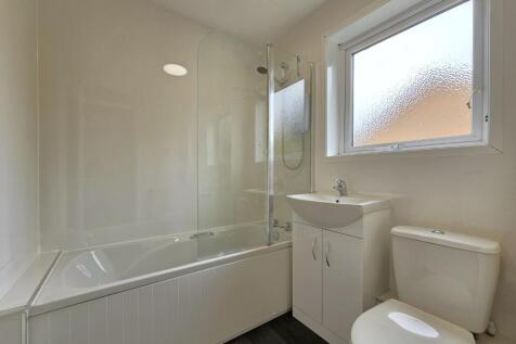 Bathroom.jpg