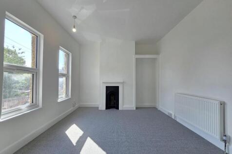 Bedroom One.jpg