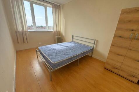 Bedroom one.jpg