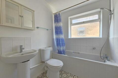 Bathroom.jpg