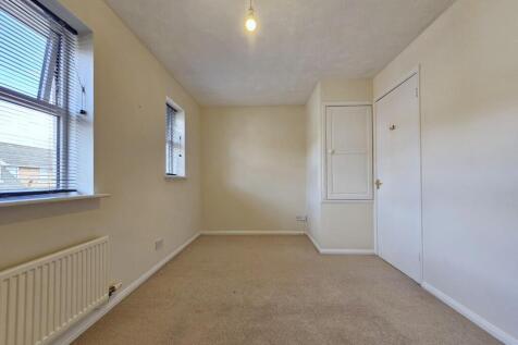 Bedroom One.jpg
